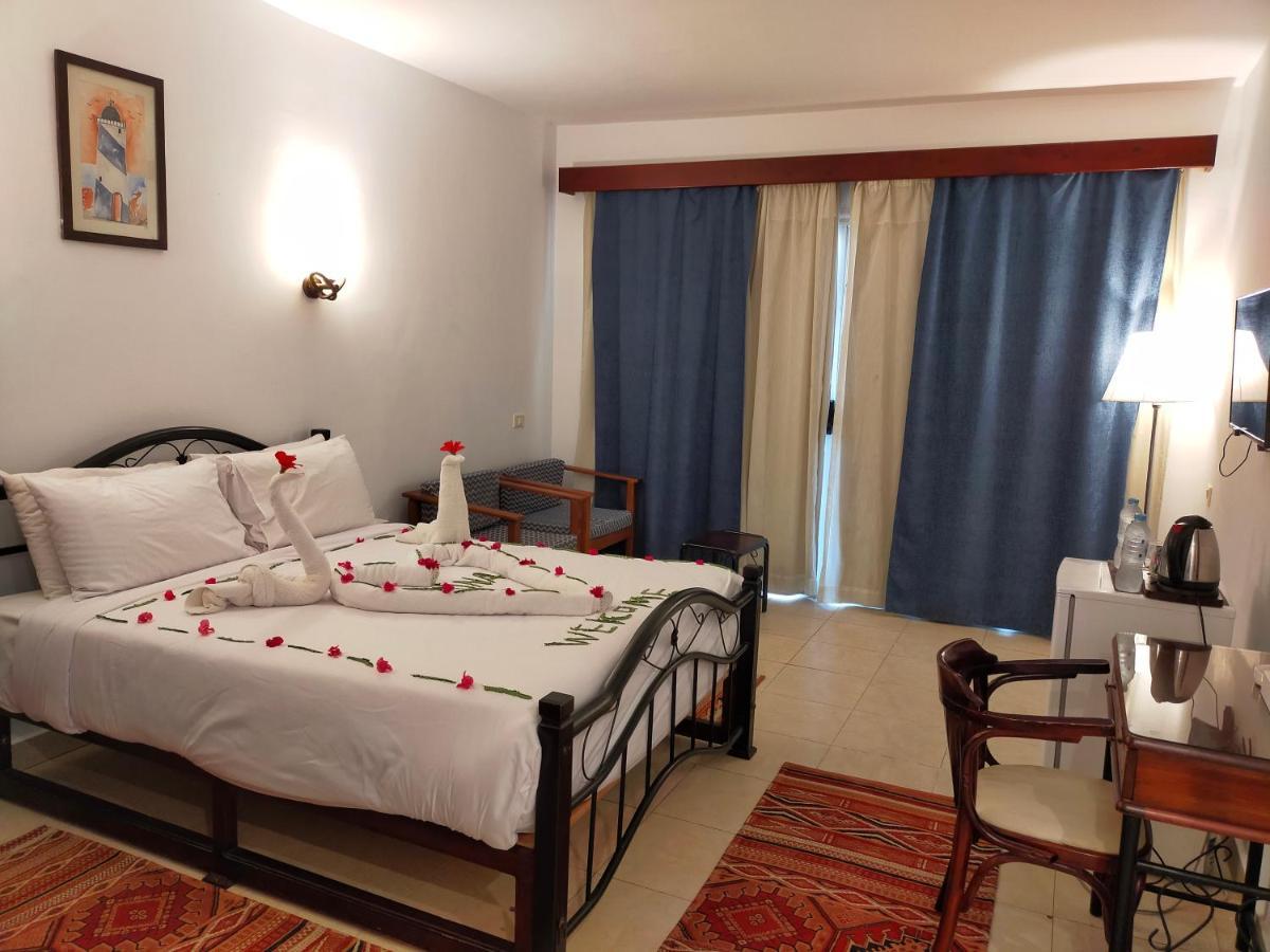 Marina Wadi Degla Hotel Ain Sukhna Exterior photo