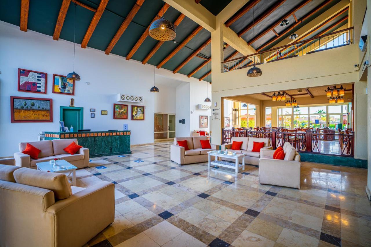 Marina Wadi Degla Hotel Ain Sukhna Exterior photo