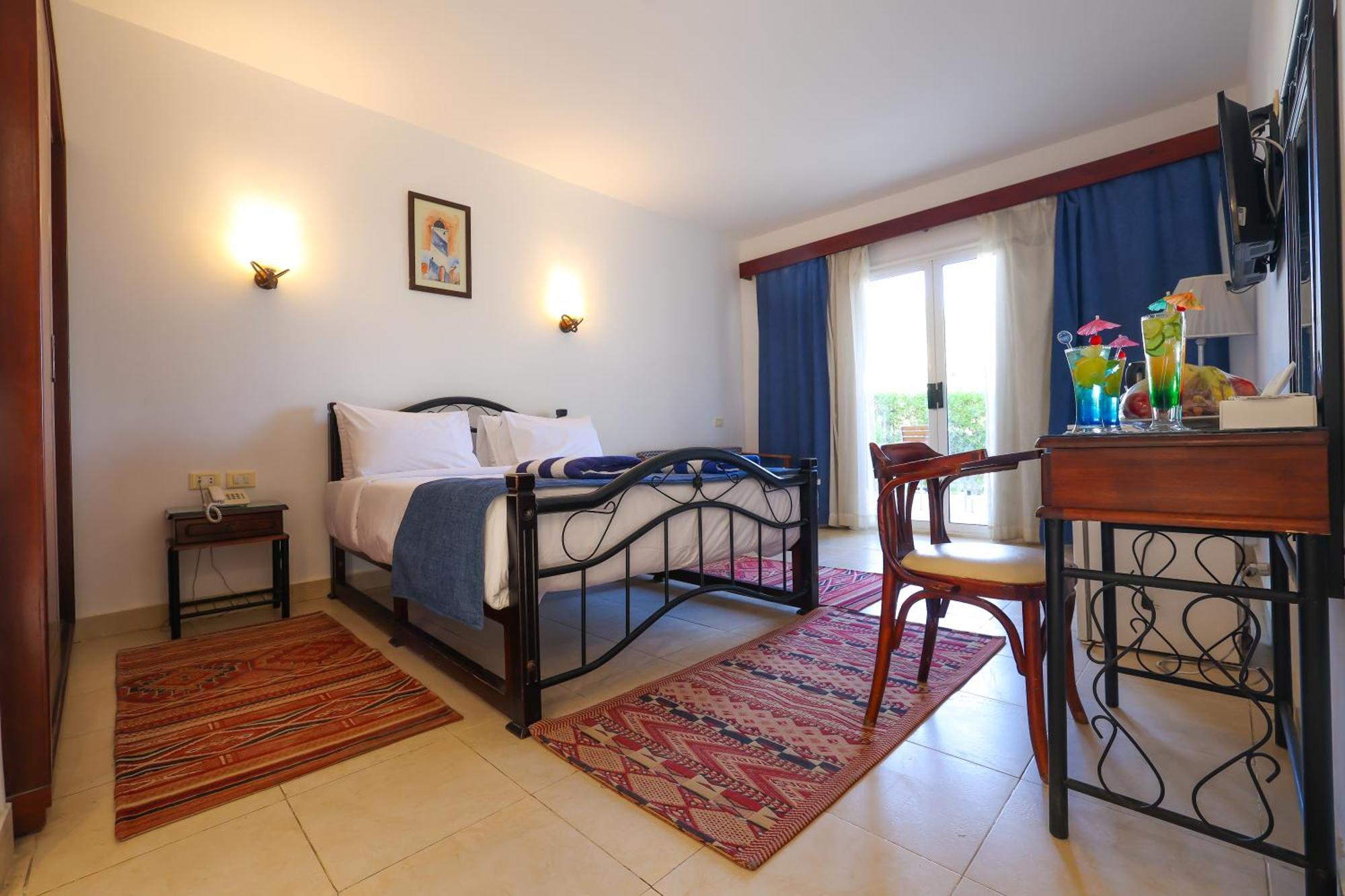 Marina Wadi Degla Hotel Ain Sukhna Exterior photo